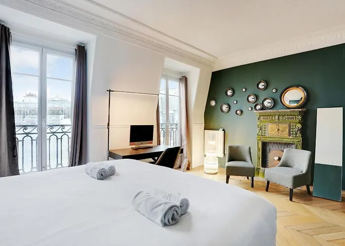 Chic Avec Vue - Montorgueil * Paris